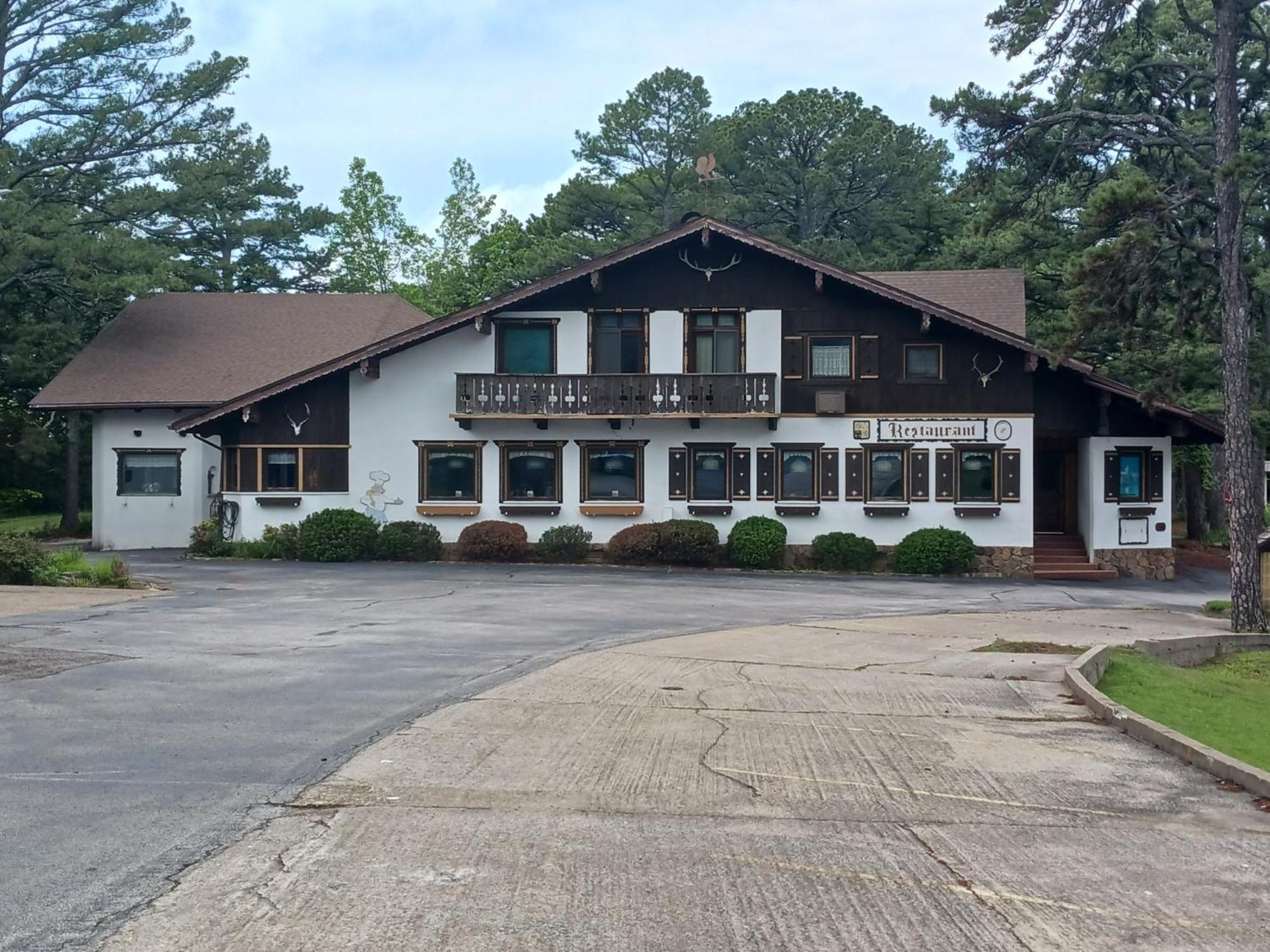 Bavarian Inn Motel & Restaurant Eureka Springs Kültér fotó